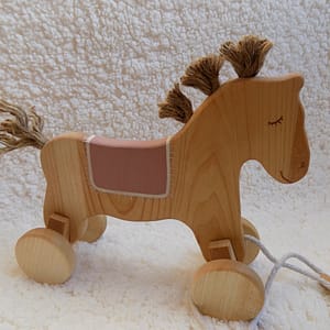 jucărie din lemn